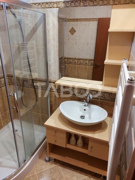 Casa individuala in Faget de inchiriat curte amenajata teren generos – fotografia 11 din 18