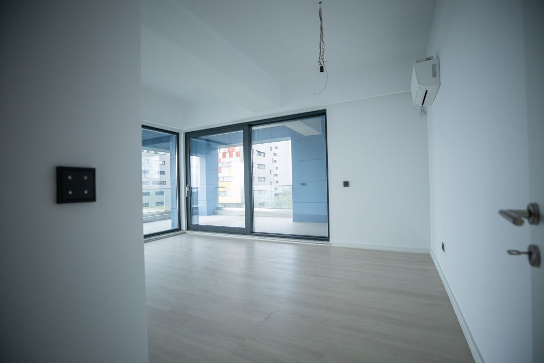 EXCLUSIVITATE Apartament PREMIUM CU VEDERE FRONTALĂ LA MARE – FALEZA NORD – fotografia 41 din 55