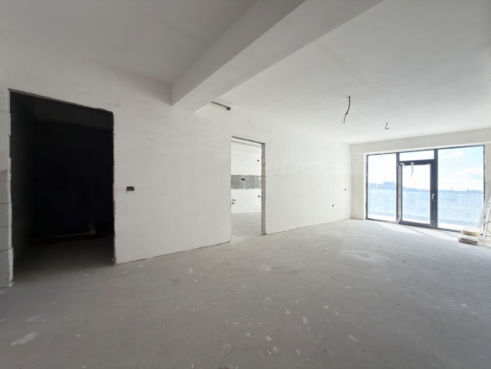 Apartament spațios cu 3 camere | 95,2 MP | Etaj 5 | Vedere panoramica – fotografia 1 din 10