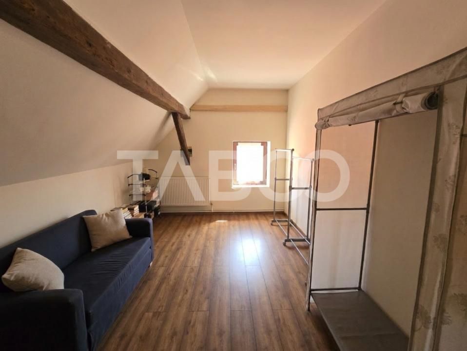 Comision 0-Casa de vanzare 7 camere 2 bai 3312 mp teren Sura Mica – fotografia 8 din 18