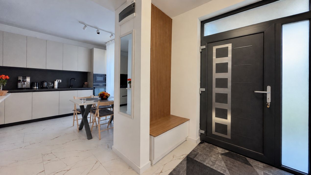 Duplex modern de vanzare in Mamaia Nord P+1 │ Loc de parcare │ Terasa spatioasa – fotografia 2 din 29