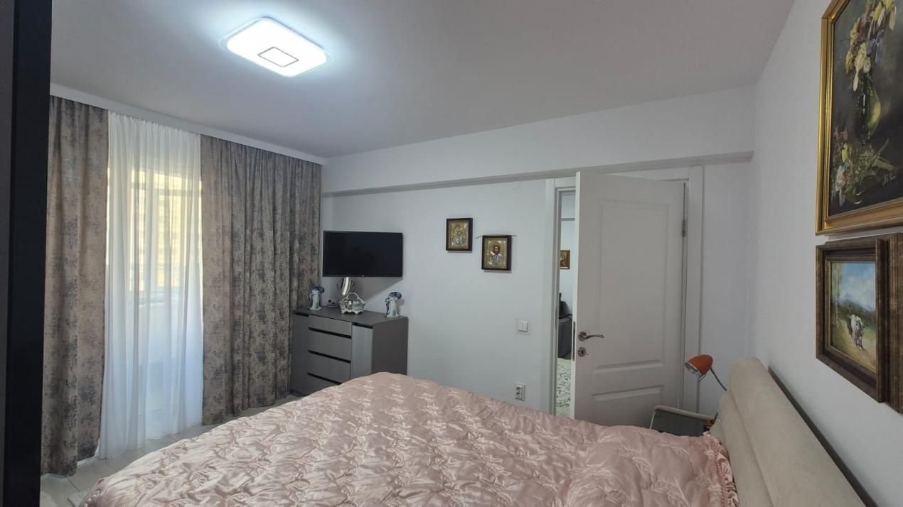 Apartament 3 camere – ultracentral Pitești | renovat complet | parcare inclusa – fotografia 4 din 14