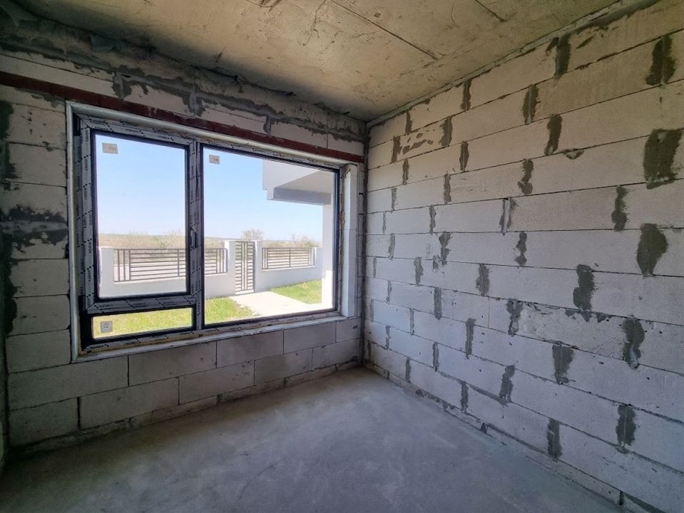 Casa P+1 in Navodari, cartier Midia Sat, vedere spre Lacul Tasaul – fotografia 9 din 21