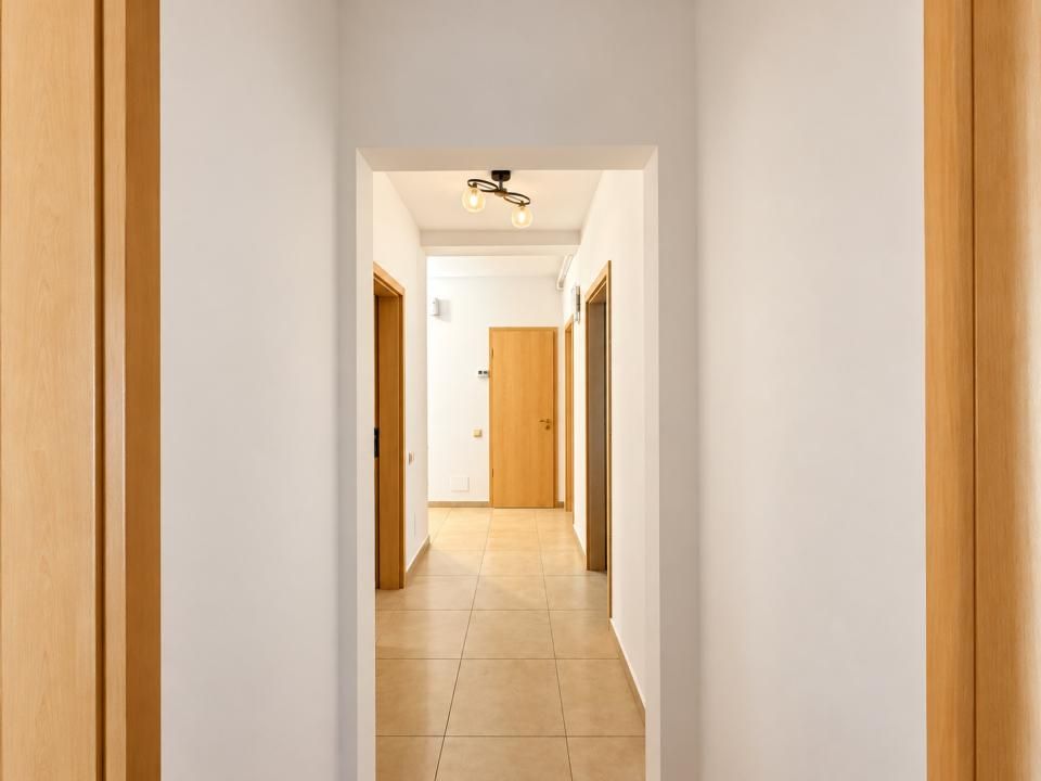 3 CAMERE DECOMANDAT | 2 BALCOANE | PARCARE INCLUSĂ – fotografia 11 din 15