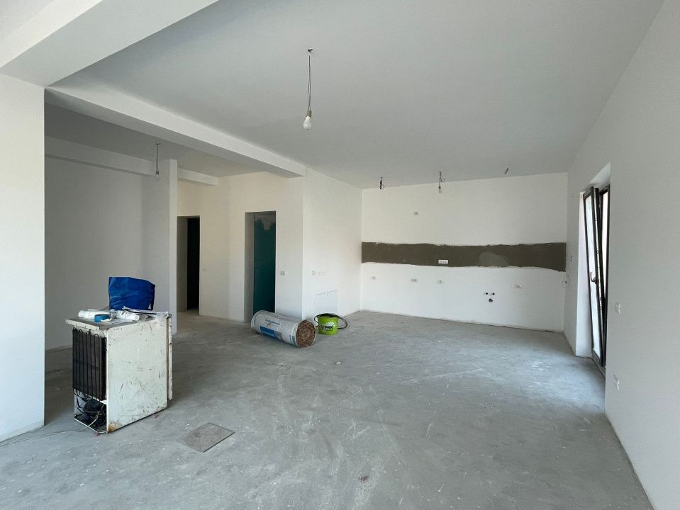 Duplex cu 4 camere pe parter - Mosnita Noua – fotografia 1 din 11