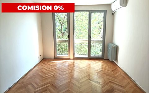 Vanzare apartament 3 camere, renovat complet, Piata Minis / Titan