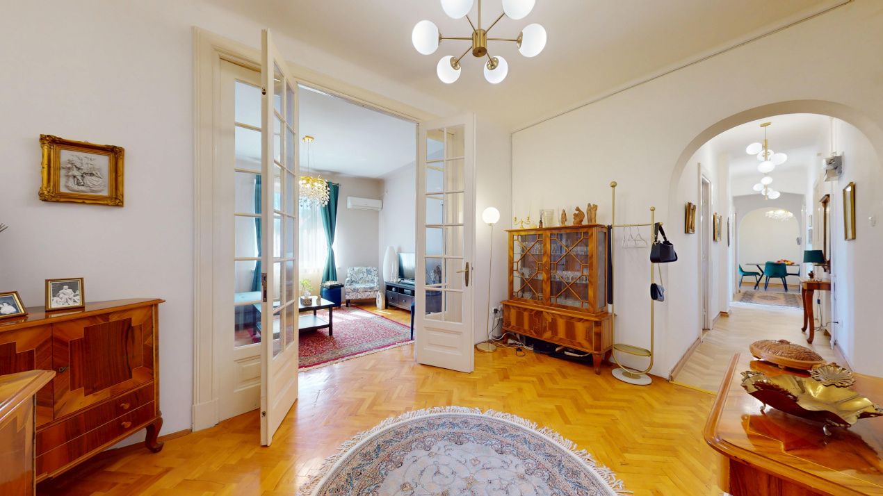 Apartament 4 camere de vanzare | Bd. Ferdinand – Str. Căminului – fotografia 1 din 21