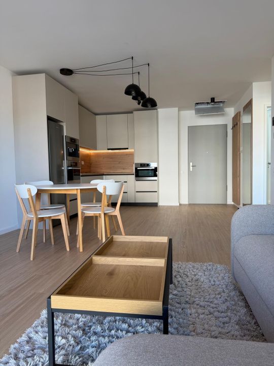 2 camere cu balcon si garaj, ERA Roots – fotografia 3 din 16