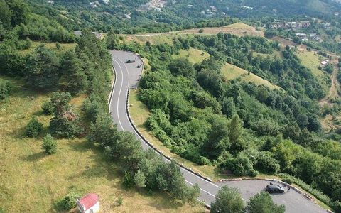 Teren cu priveliste superba si deschidere la drumul de Poiana Brasov