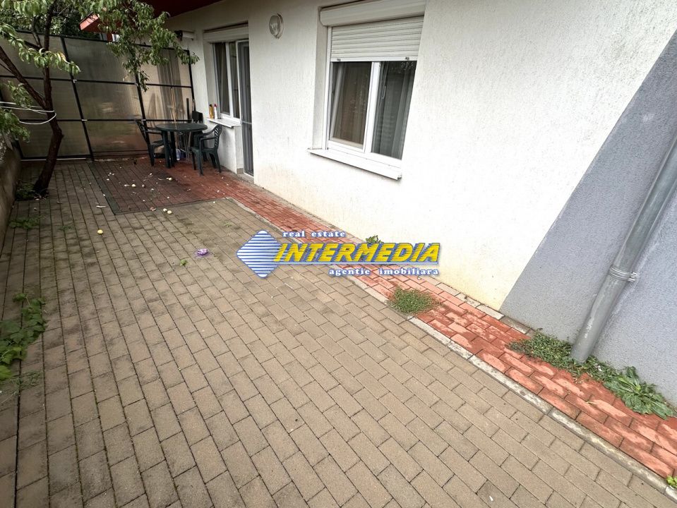 APARTAMENT 3 CAMERE I BLOC NOU I CETATE I CURTE PROPRIE I PARCARE I – fotografia 2 din 14