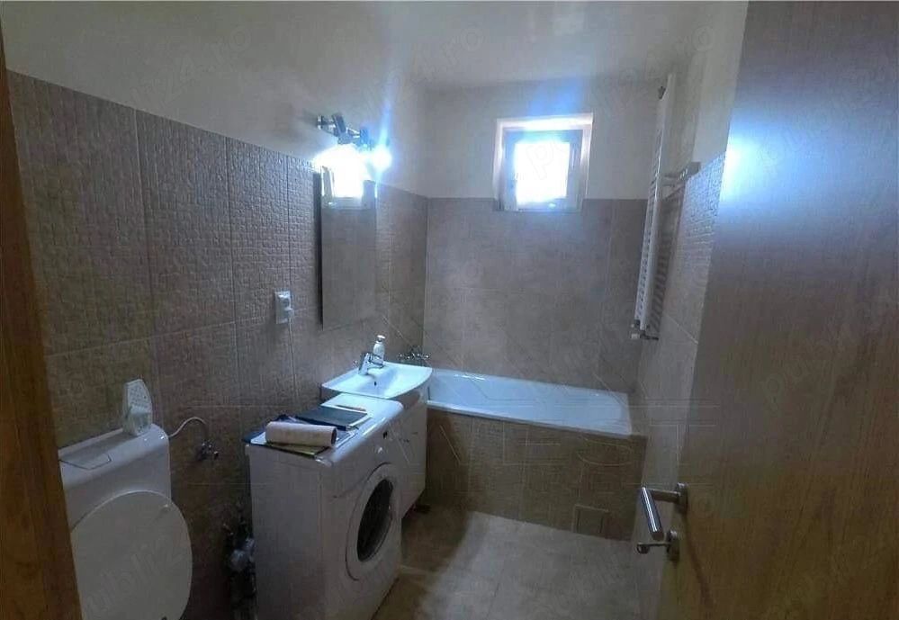 2 camere | central | etaj intermediar | mobilat | curte | – fotografia 3 din 4