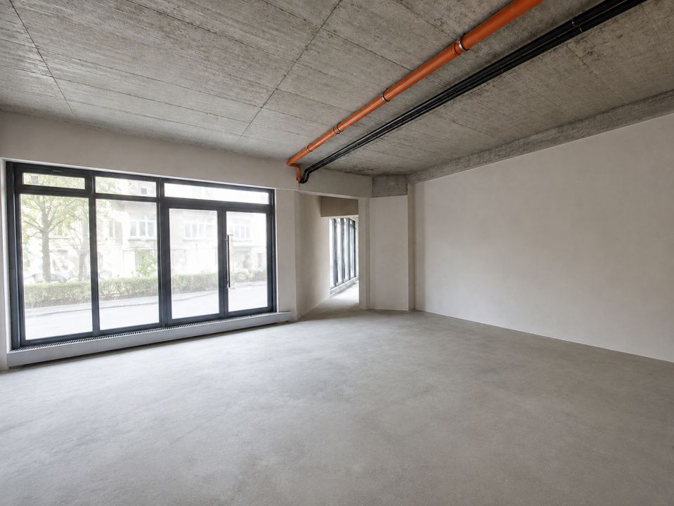 Spatiu nou pentru clinica sau showroom – fotografia 1 din 8