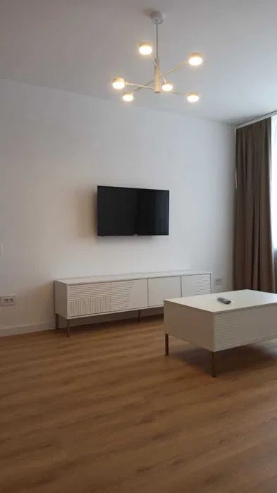 Apartament 3 camere | Renovat | Piața Abator – fotografia 2 din 8