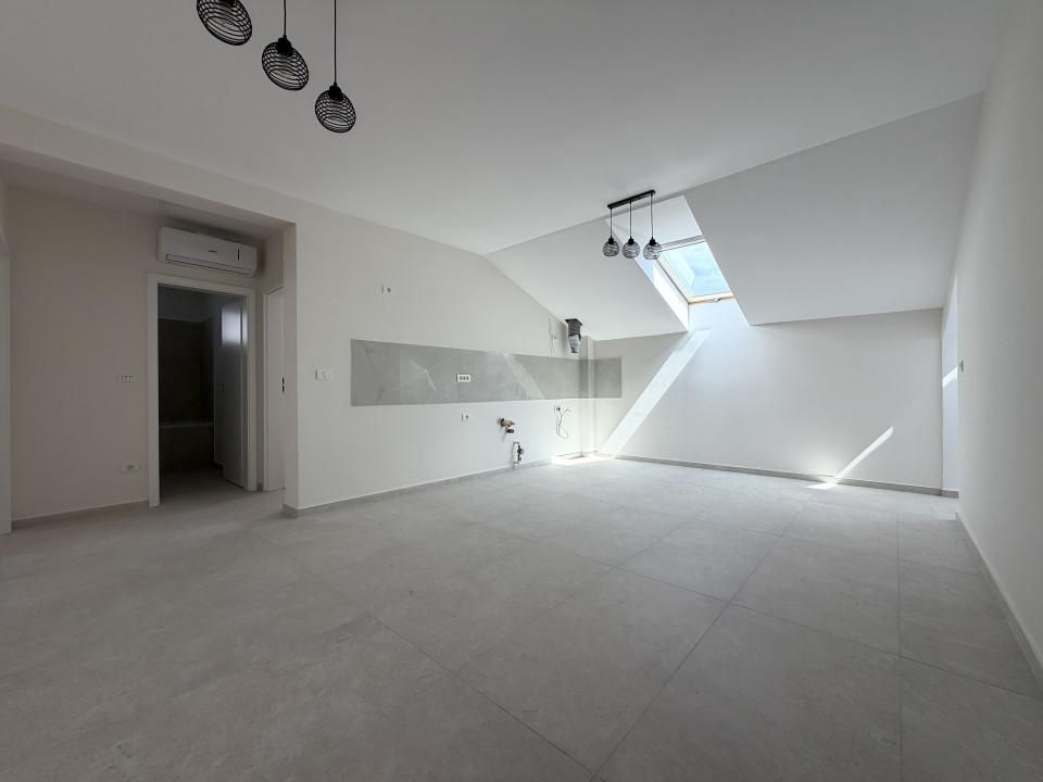 Apartament cu 3 camere, decomandat, 65 mp utili, etaj 3-Sud Plaza – fotografia 2 din 7
