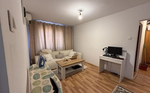Apartament cu 4 camere, semidecomandat, etaj 4/5 - Sagului