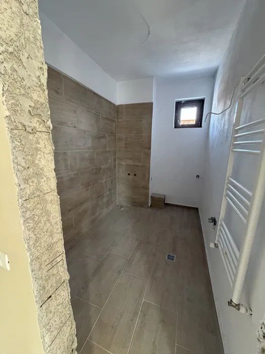 Apartament 3 camere, 2 bai, balcon, bloc nou, Borhanci – fotografia 4 din 7