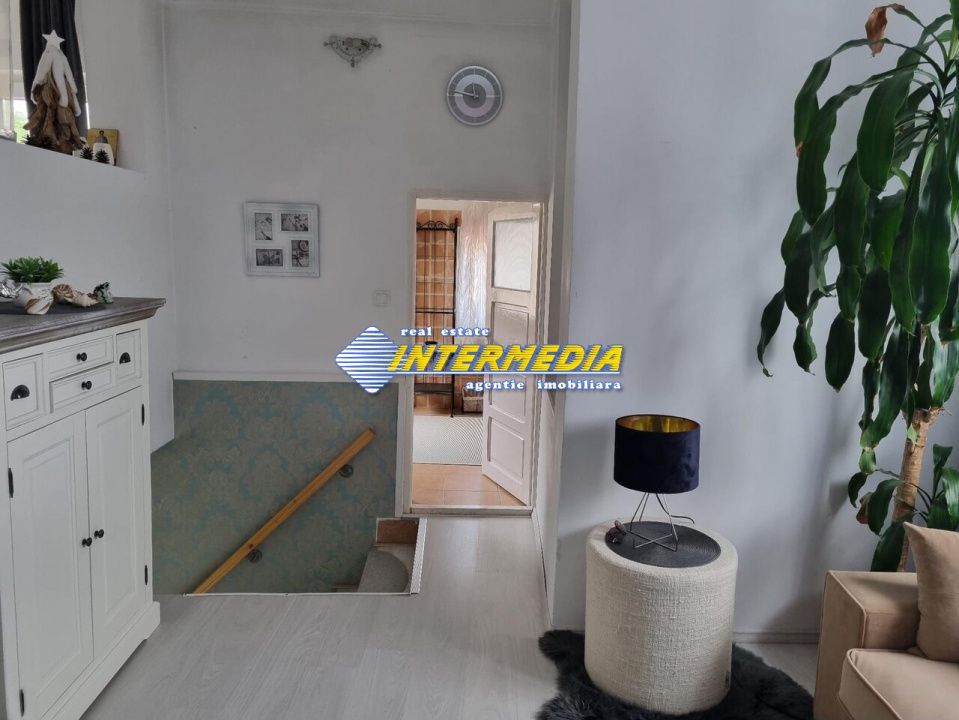 Casa P+E de vanzare recent renovata in Centru cu 680 mp teren – fotografia 12 din 35