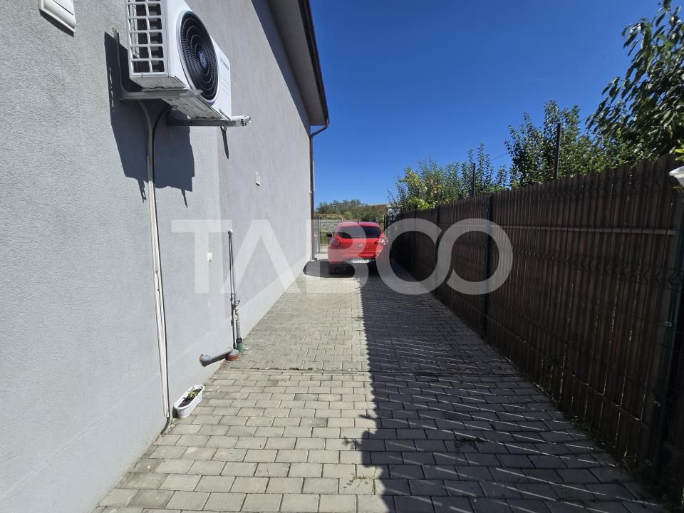 Comision 0-Casa tip duplex 5 camere 2 bai acces auto in Viile Sibiului – fotografia 19 din 21
