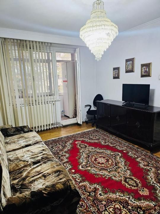 3 Camere | Craiovei – Zonă Centrală | Etaj 1 – fotografia 1 din 8