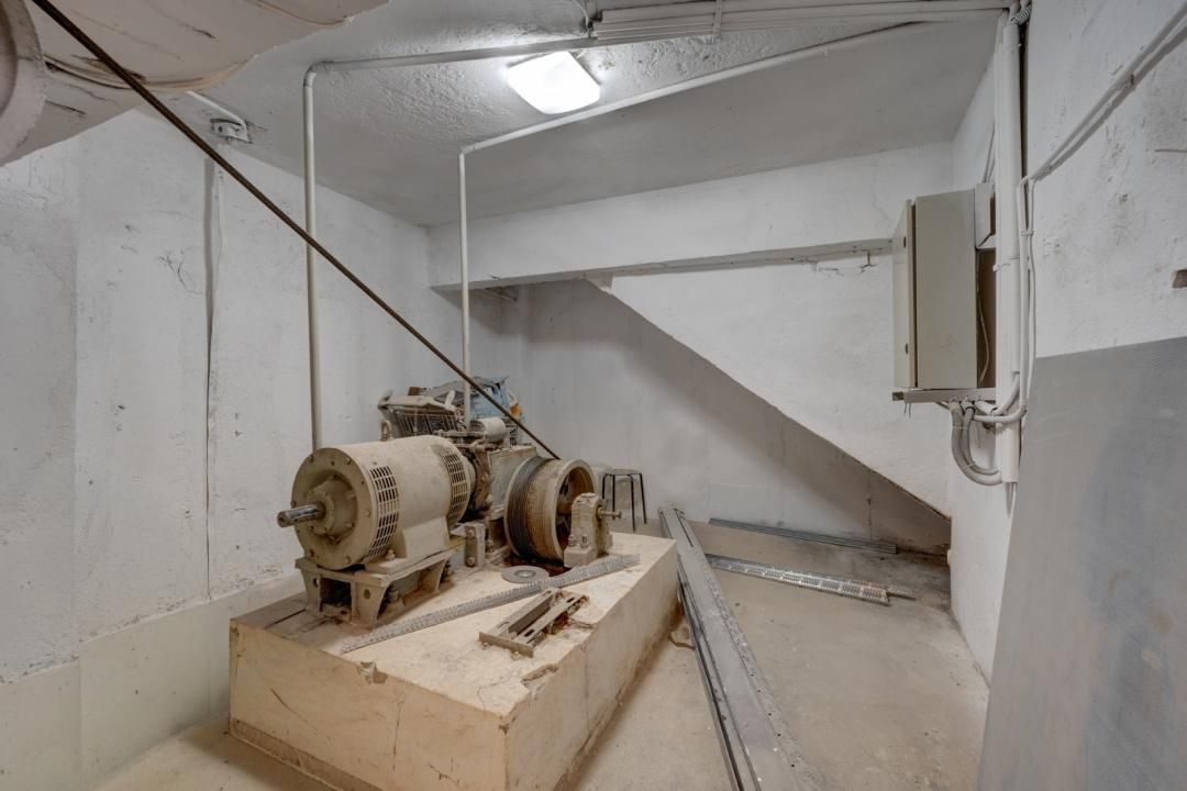 Spatiu comercial | 340 mp | Lift marfa | Curent electric trifazic – fotografia 8 din 28