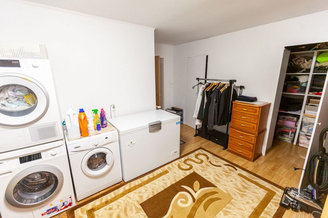 Casa Finisata 6 camere 681 mp.Teren Micesti Renovata Modern Curte Gard Utiliati – fotografia 37 din 68