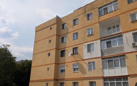 Apartament 3 camere Buhuși - Republicii Penny