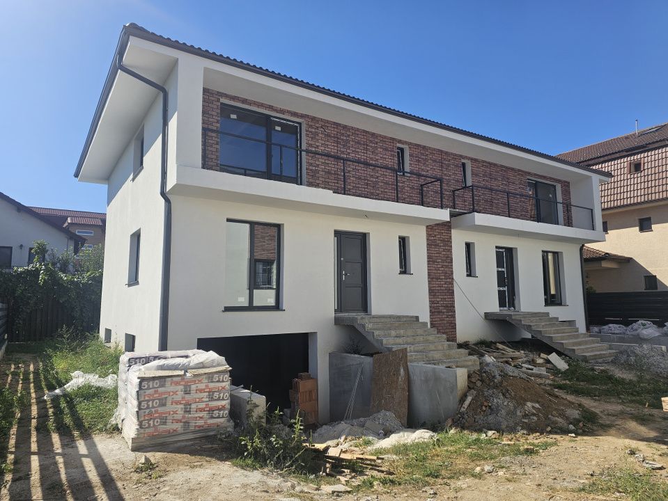 Duplex modern cu garaj in Floresti – fotografia 1 din 7