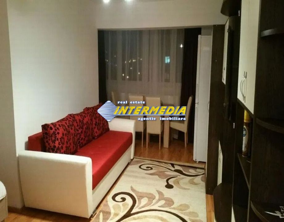 Garsoniera decomandata Alba Iulia zona Cetate/ Bulevard – fotografia 1 din 7