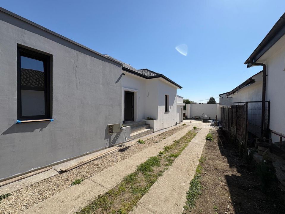 Casa 4 camere, teren 350 mp, localitatea Podari, zona Profi Loco – fotografia 1 din 20