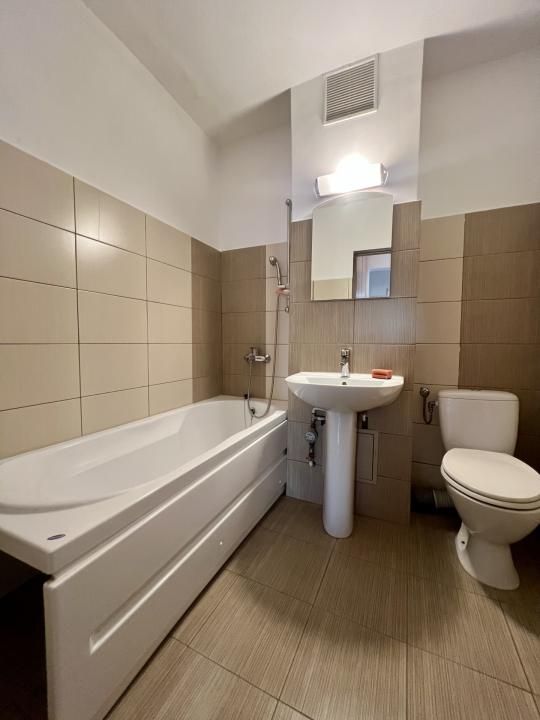 Apartament 4 camere, 77 mp utili, etaj 1, decomandat - zona Liceul Auto – fotografia 6 din 9