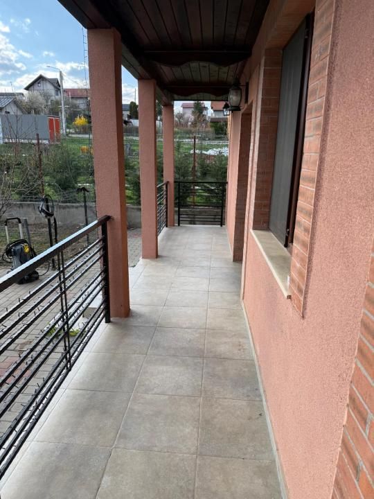 Casă de vânzare 4 camere, 100 mp utili, teren 400 mp, complet mobilată și utilat – fotografia 3 din 16