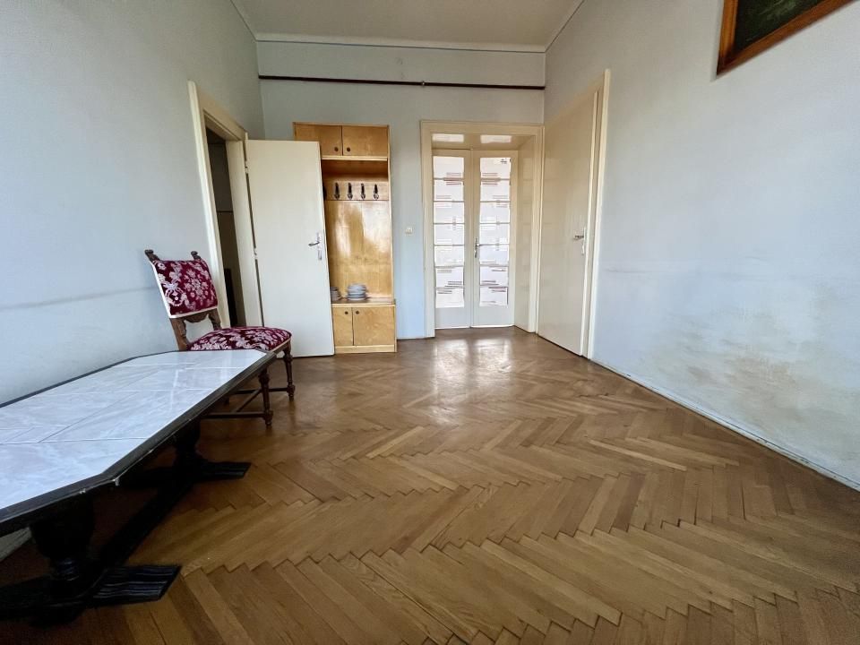 Apartament 4 camere, circular, 126 mp utili, etaj 1 - Zona Balcescu – fotografia 4 din 12
