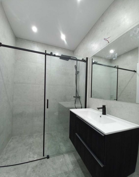 Apartament 2 camere, mobilat, garaj, LIFT, in Blocurile Albe str. Eroilor! – fotografia 6 din 8