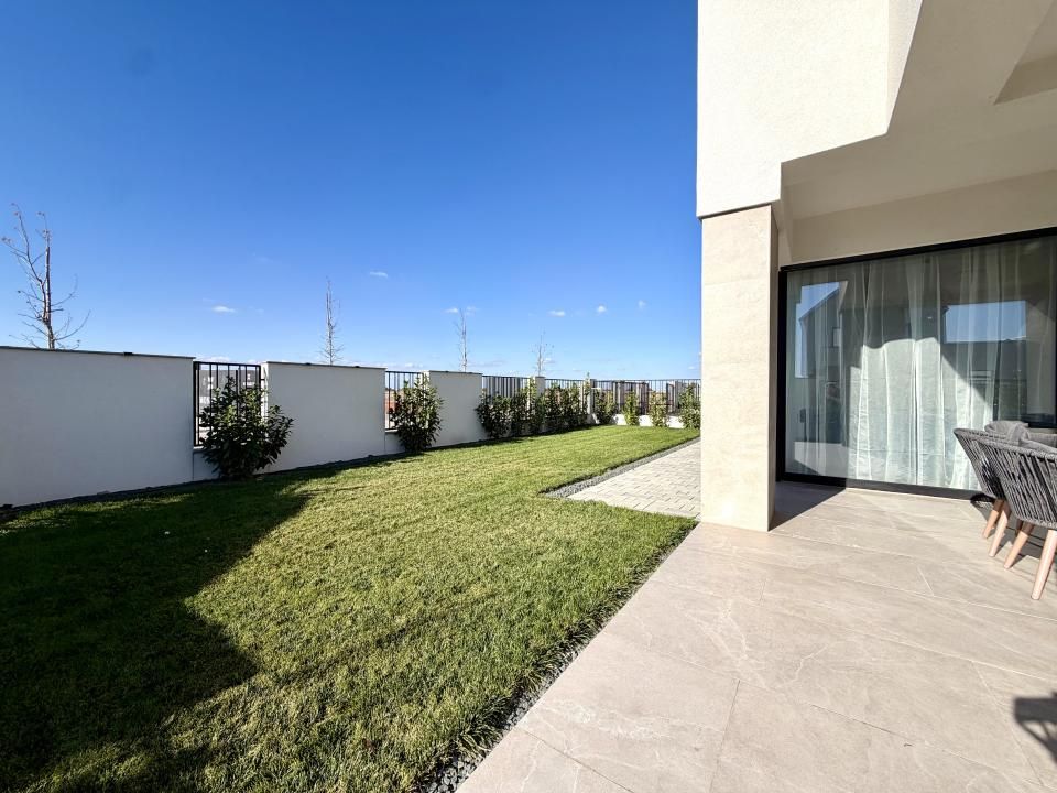 Casa spatioasa, 5 camere, 121 mp utili, 340 mp teren - Dumbravita – fotografia 1 din 15
