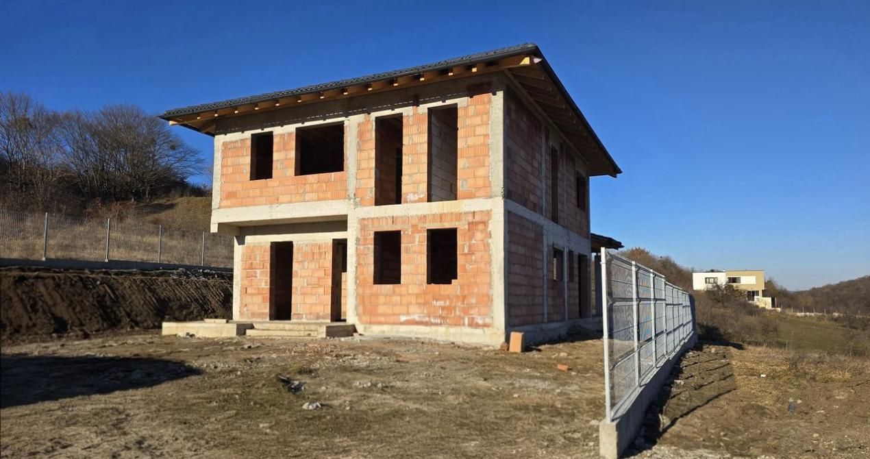 Casa individuala, 150 mp, 4 camere, teren 750 mp, zona Roata Faget! – fotografia 2 din 8