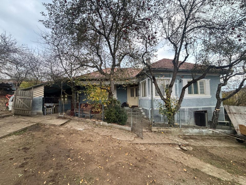 Casă de vânzare în comuna Nușeni, la 15 km de Beclean – fotografia 2 din 12