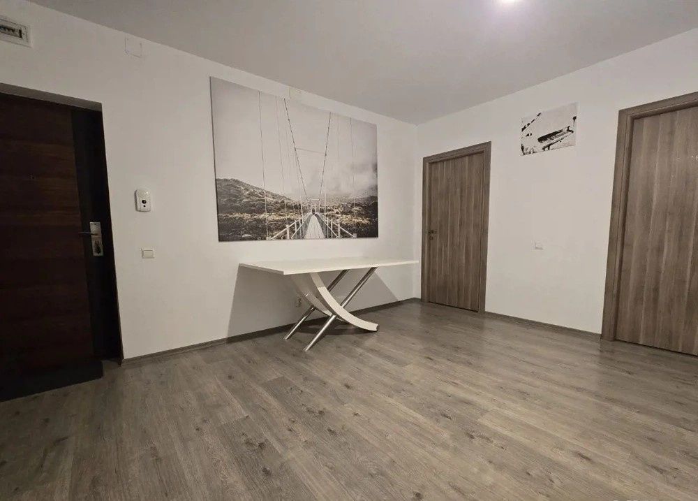 Spatiu birouri de inchiriat, 4 camere, curte proprie, BMW, Floresti! – fotografia 6 din 9