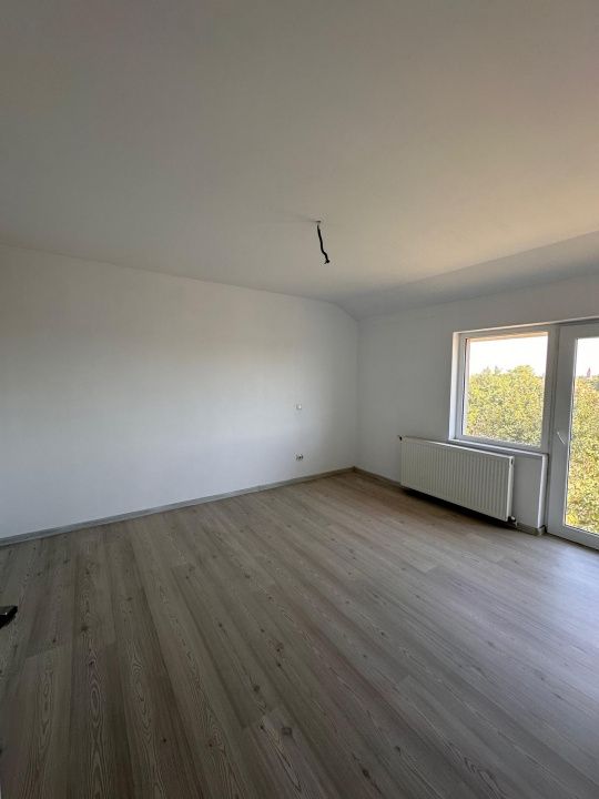 Casă P+1 cu 6 camere de vânzare în Mihail Kogălniceanu – teren 500 mp – fotografia 16 din 31