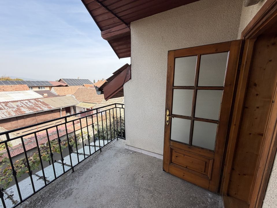 CASA Vintu D+P+E+M cu 4100 mp .Teren Intravilan si Extravilan Utilitati – fotografia 29 din 70