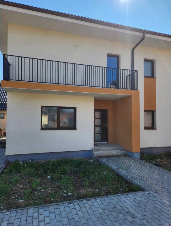 Duplex de vanzare in Gilau, 100mp utili, 330mp utili – fotografia 2 din 3
