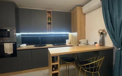 Apartament 2 camere de 42mp plus terasa 14,3mp zona : Metro