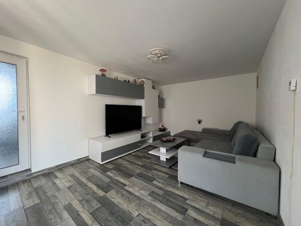 CASA CU 3 CAMERE SI TEREN IN CONSTANTA I KM 5 I ZONA LINISTITA – fotografia 2 din 33