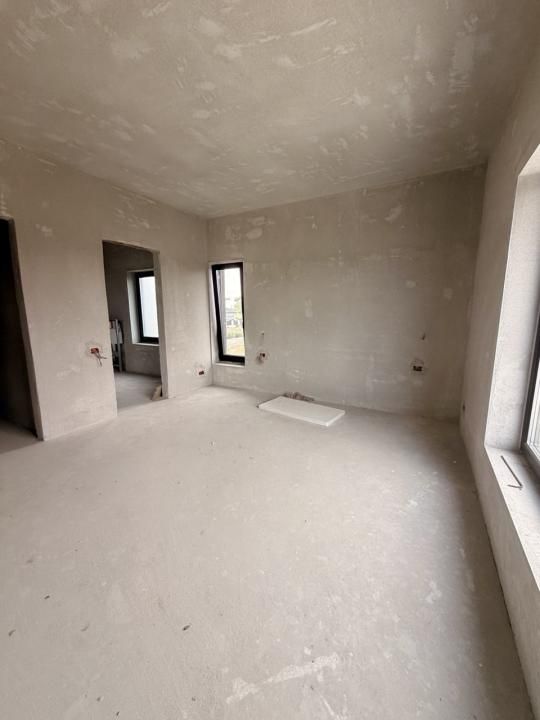 Duplex P+1E cu supanta, model deosebit, 4 camere, 4 bai - Dumbravita – fotografia 10 din 21