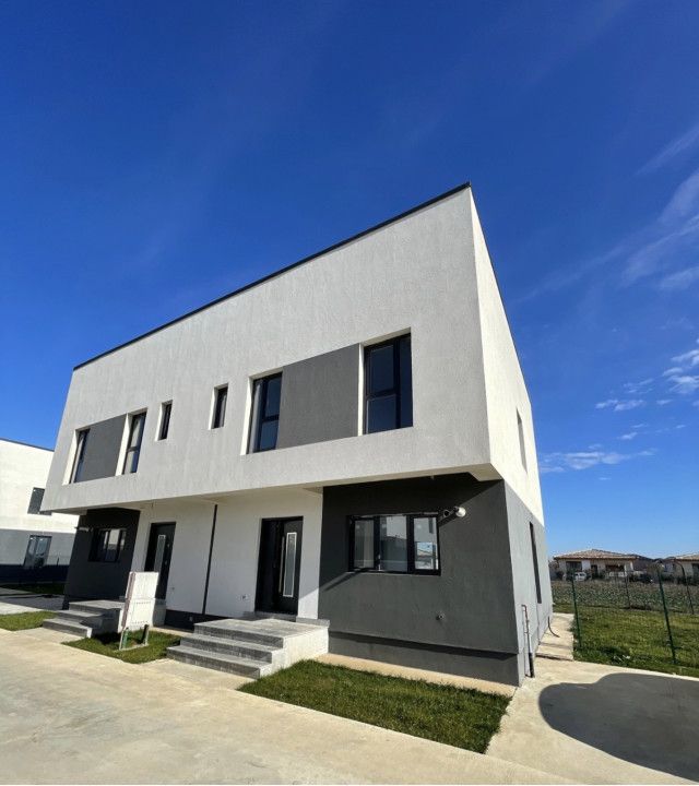 Casa 114 mpu, 260 mp curte , 2 locuri de parcare, complex cu circuit inchis – fotografia 5 din 22