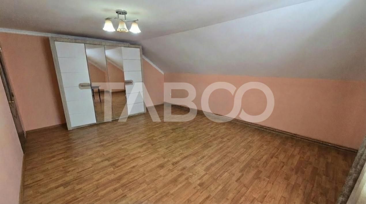 Casa individuala de vanzare cu 4 camere mobilate utilate in Daia Sibiu – fotografia 9 din 14