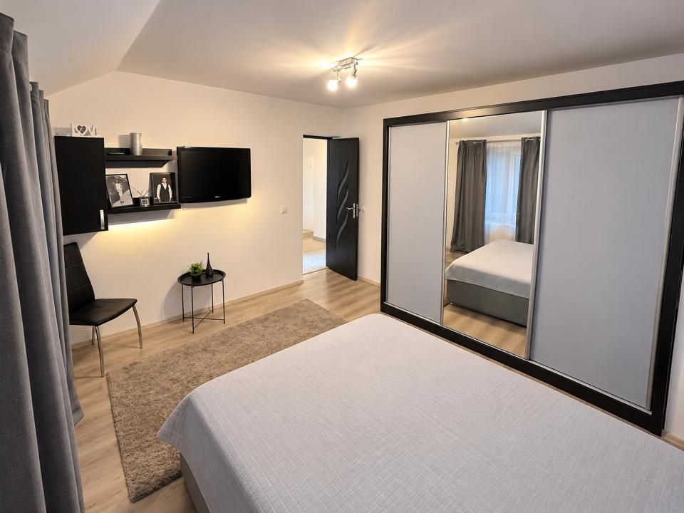 Casa 4 camere in Trivale - str. Campului | Dormitor la Parter - Mobilata si Util – fotografia 4 din 10