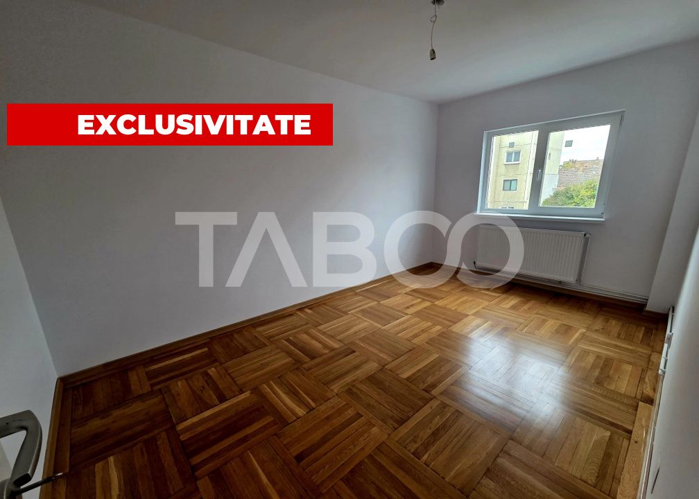 Apartament 70 mp semidecomandat 3 camere balcon 6 mp Bulevardul Unirii – fotografia 1 din 12