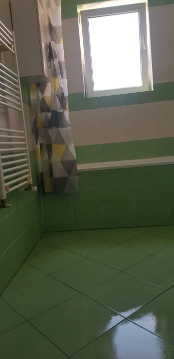 Aparatment cu 3 camere ,etaj intermediar, zona Eroilor – fotografia 6 din 9