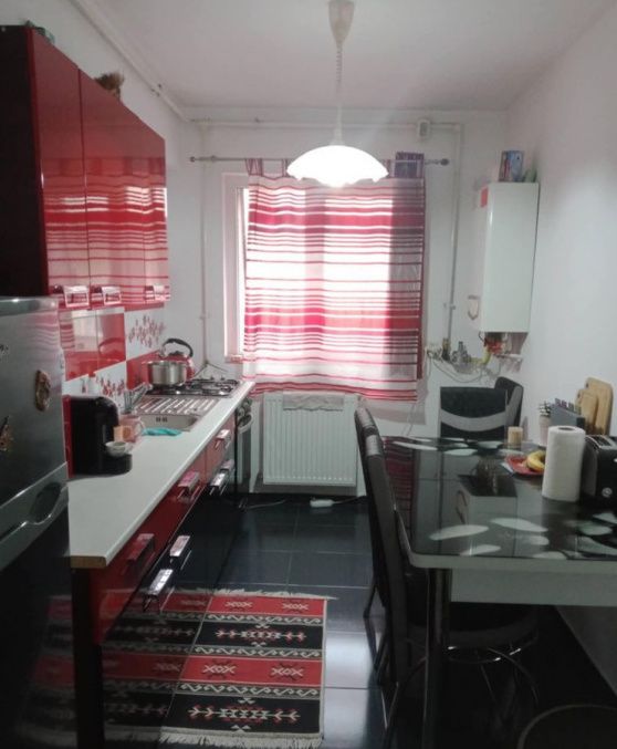 Apartament la cheie cu 2 camere decomandate – Florești, strada Eroilor – fotografia 1 din 6