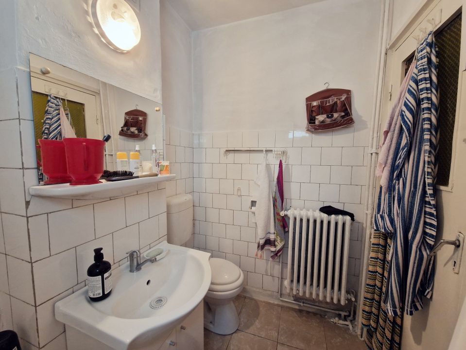 Apartament spatios, etaj intermediar, zona Academiei de muzica – fotografia 13 din 24